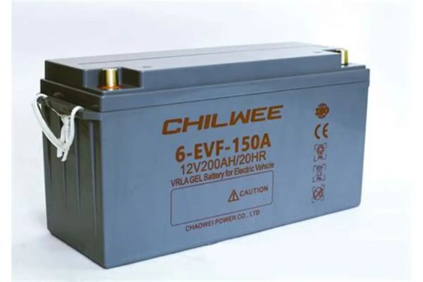 Kiểm tra và thay mới ắc quy máy chà sàn 